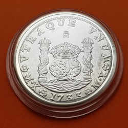 . 0,40 ONZAS x ESPAÑA MEDALLA FNMT 2002 ESPAÑA 8 REALES 1733 COLUMNARIO FELIPE V PLATA SC serie HOMENAJE A LA PESETA